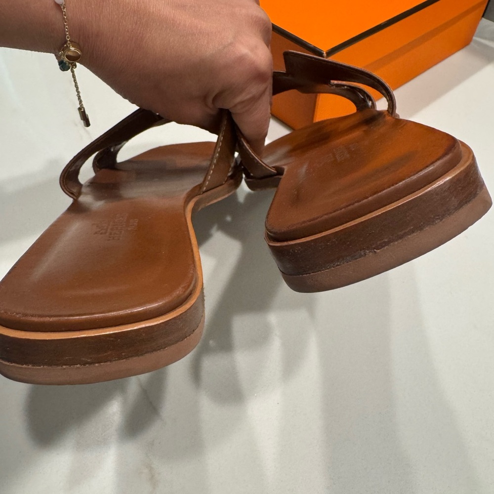 Hermes Oran Sandals - Picture 6 of 6